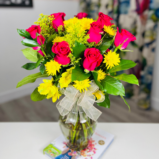 CLASSIC DOZEN ROSES
