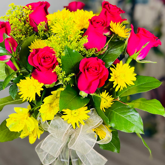 CLASSIC DOZEN ROSES
